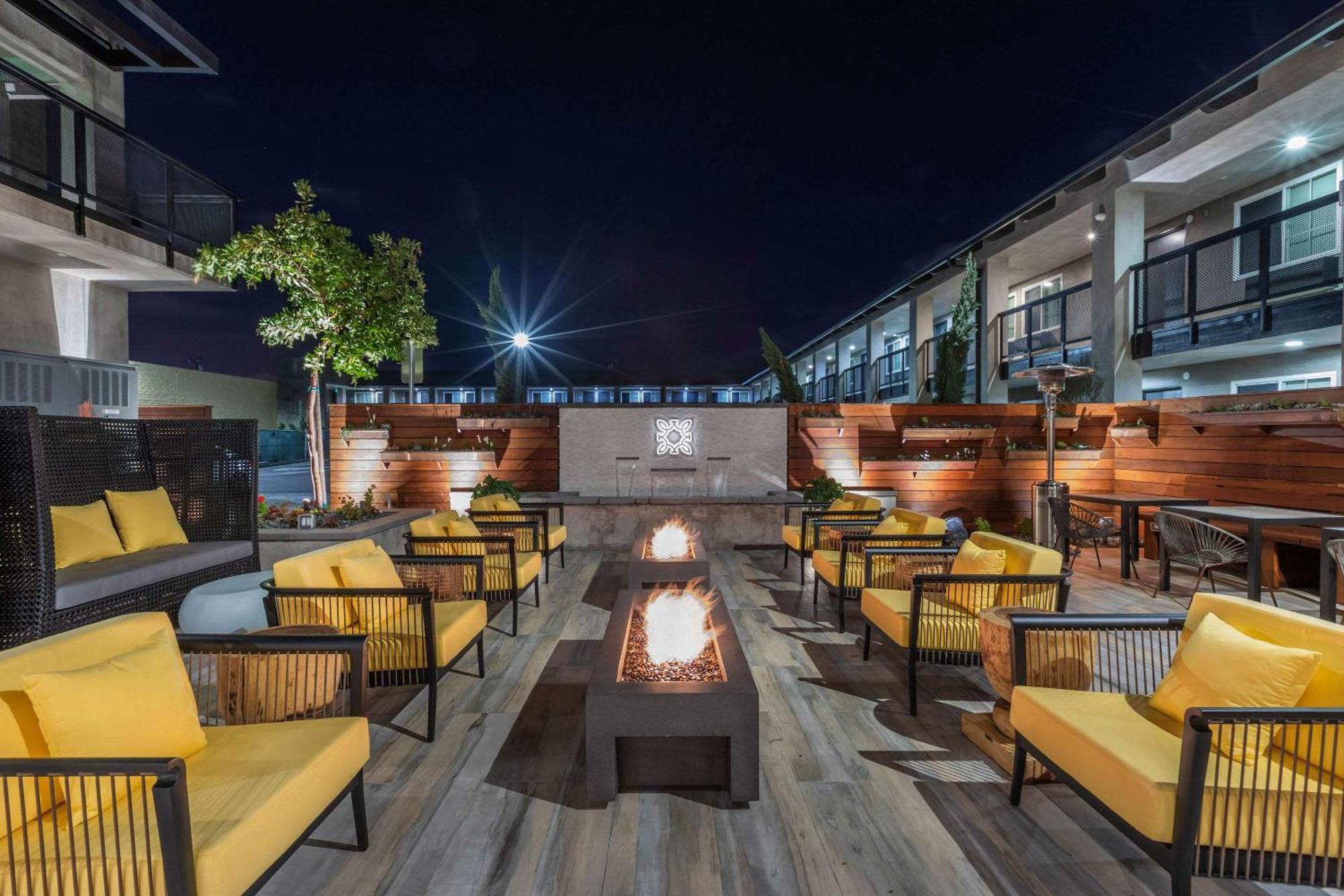 Bluestem Hotel Torrance-Los Angeles, Ascend Hotel Collection Extérieur photo